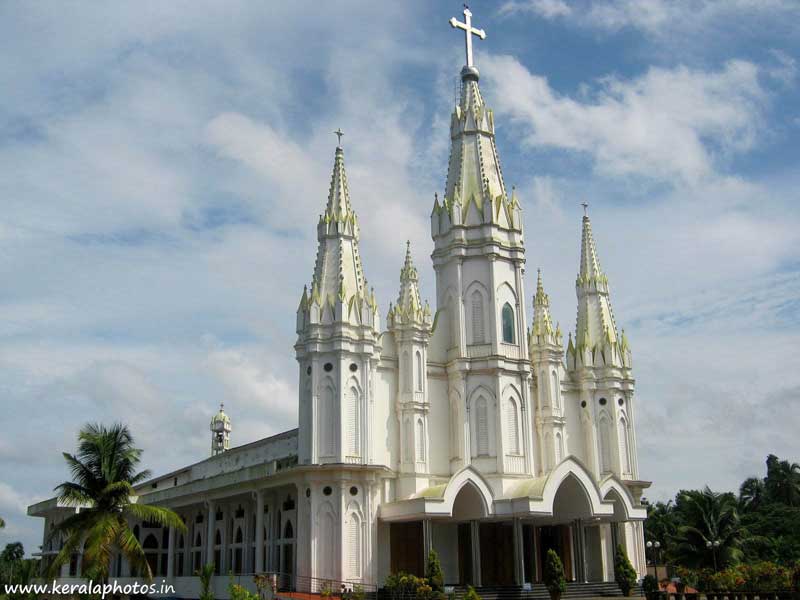 thrissur-kerala-churches-cherpu