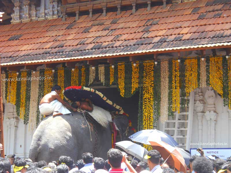 kerala-temple-festivals-thrissur