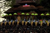 thrissur-pooram-images-kerala