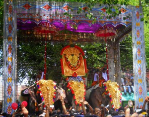 thrissur-pooram-madathil-varavu