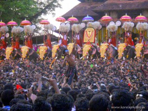 thrissur-pooram-kerala-photos