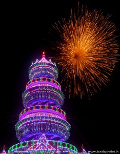 thrissur-pooram-vedikkettu-pictures